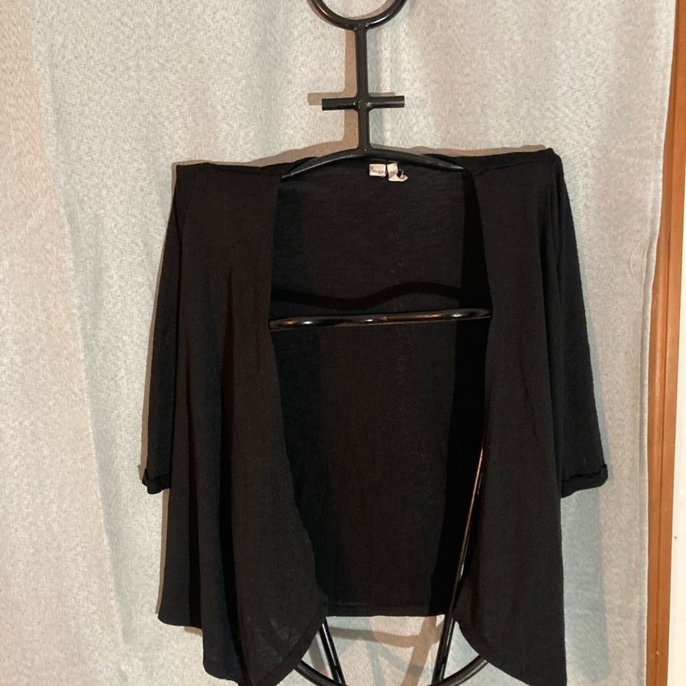 MUDD 3/4 sleeve black sweater wrap style